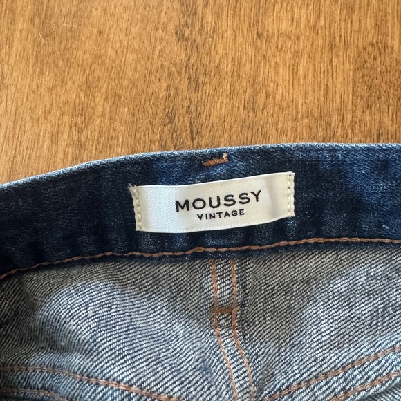 Moussy Ripped Jeans - Picture 3 of 5